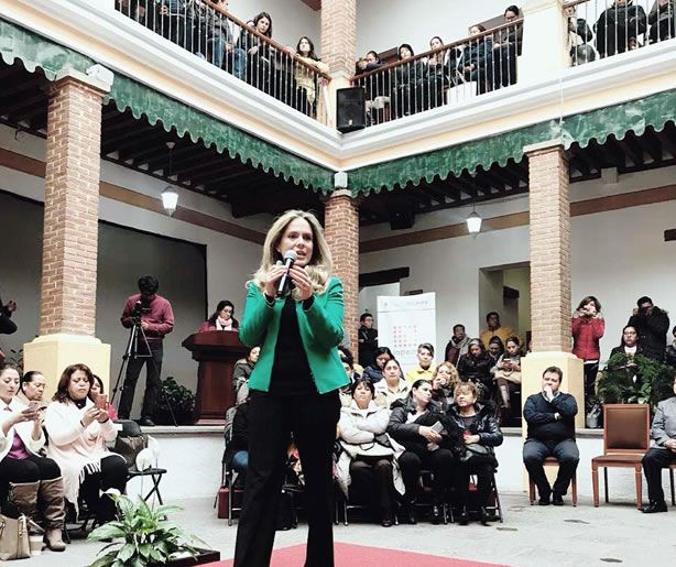 Los Retos de las Mujeres Ejerciendo el Poder